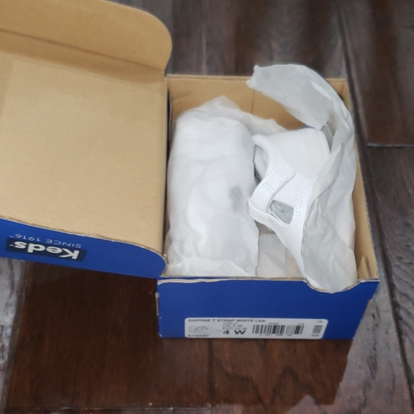 Keds Daphne T Strap White Lea Girls Shoe - Picture 6 of 8